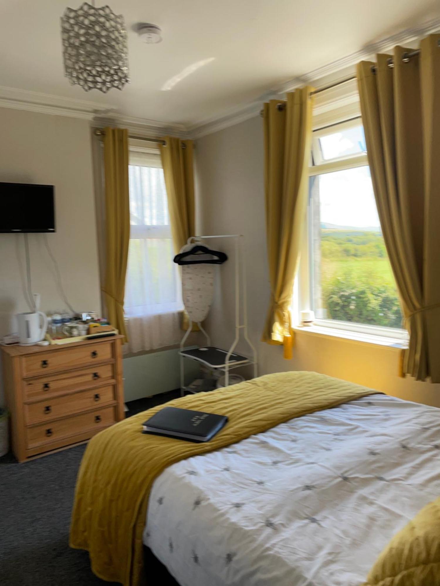 Dale View Bed & Breakfast Holmrook Exterior photo